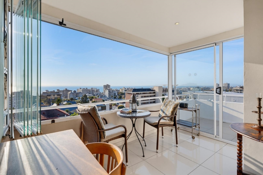 2 Bedroom Property for Sale in Sea Point Western Cape